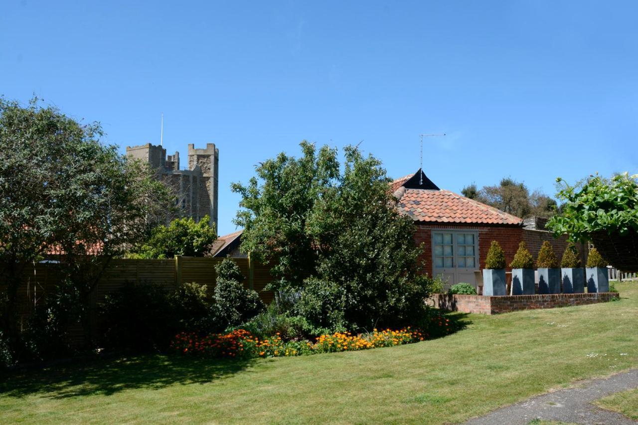 Crown And Castle Orford Exterior foto